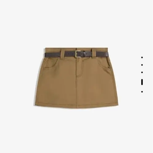 Mini falda con cinto Bershka — imagen 1