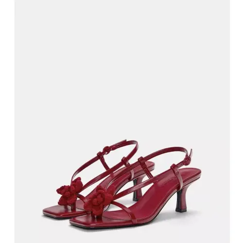 Tacones rojos detalle flor bordada Pull&Bear's photo #1