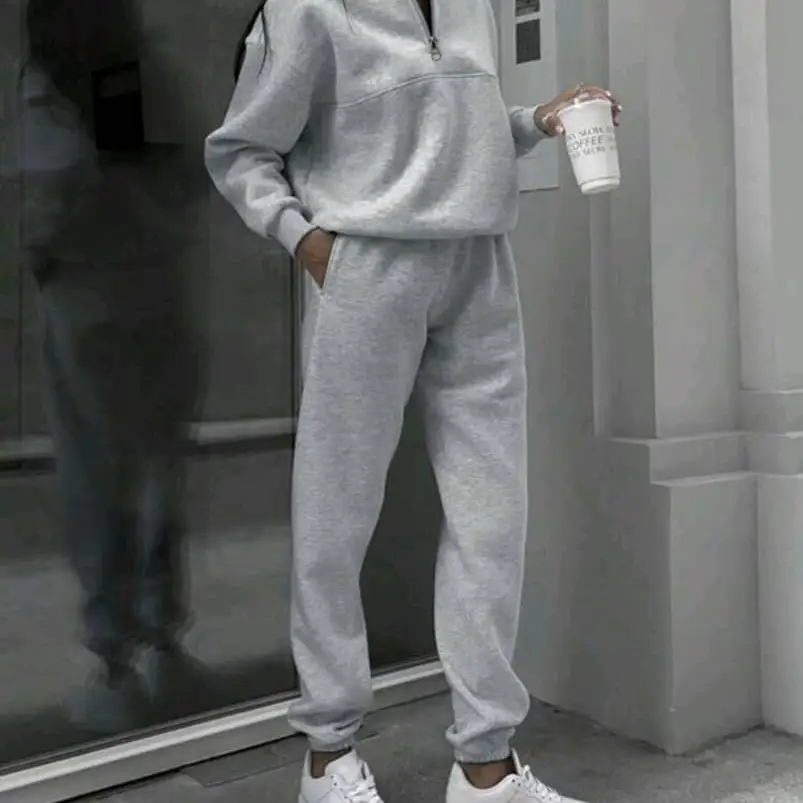 Conjunto abrigo + jogger de invierno — imagen 2