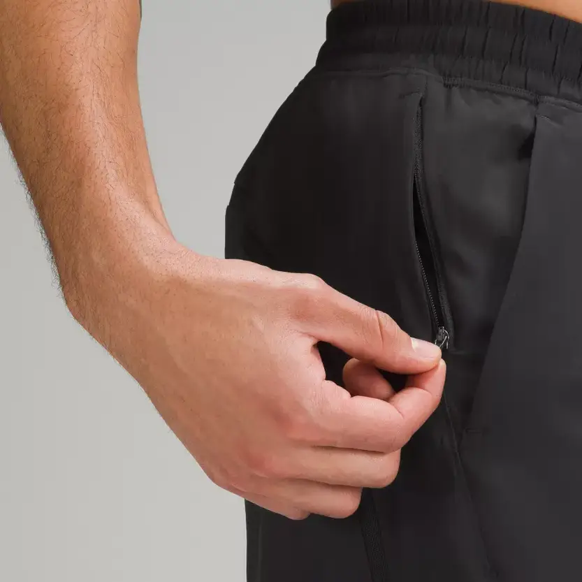 Short lululemon de hombre — imagen 4