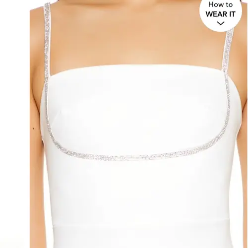 Vestido corto con detalle piedras F21 — imagen 4