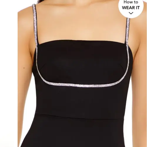 Vestido corto con detalle piedras F21 — imagen 3