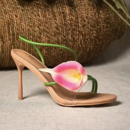 Tacón detalle flor — imagen 1