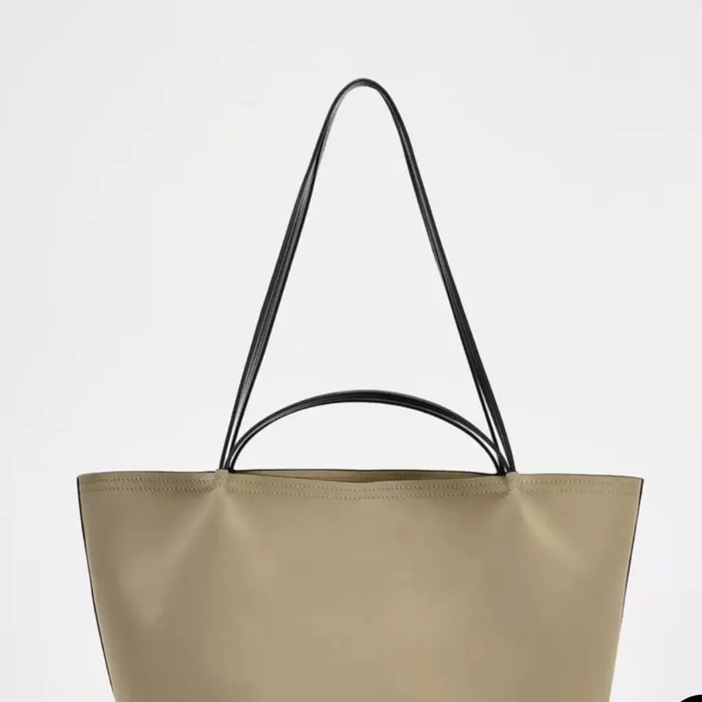 Bolso shopper extra grande ZARA's photo #1
