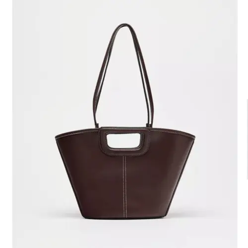 Bolso shopper camel ZARA's photo #1