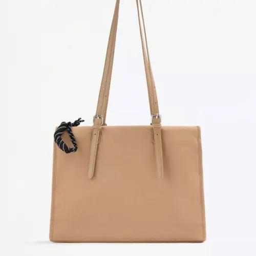 Bolso tote bag com charm Lefties — imagen 1