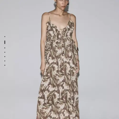 Vestidos con vuelos Lefties — imagen 2