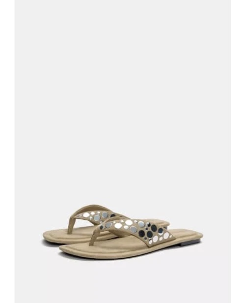 Sandalias planas detalles plateados Pull&Bear's foto | Gigi’s Place |  BizneCubano