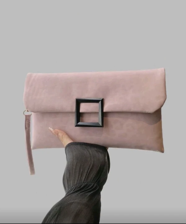 Bolso tipo sobre OFERTA's foto | Gigi’s Place |  BizneCubano