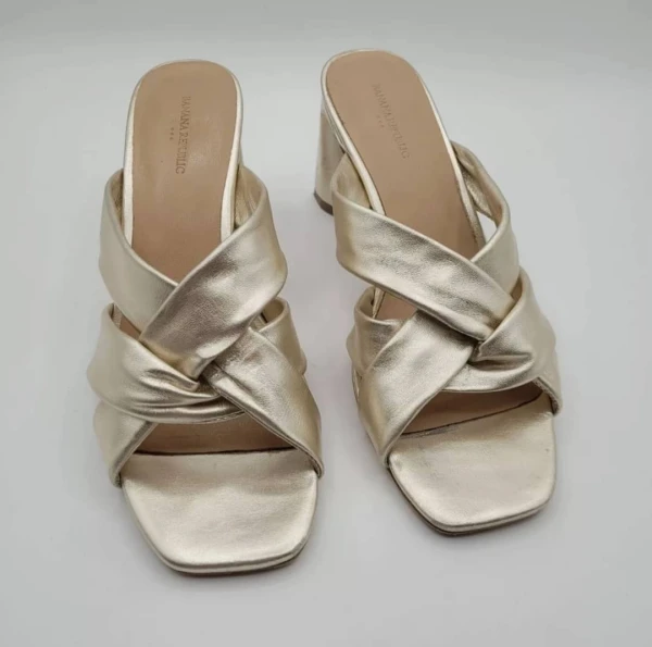 Sandalias con tacon doradas banana republic's foto | Gigi’s Place |  BizneCubano