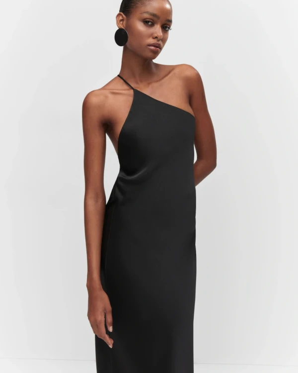 Vestido midi satimado's foto | Gigi’s Place |  BizneCubano