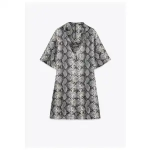 Vestido mini animal print ZARA miniatura 1