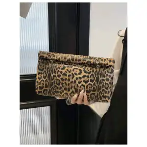 Bolso tipo sobre miniatura 1
