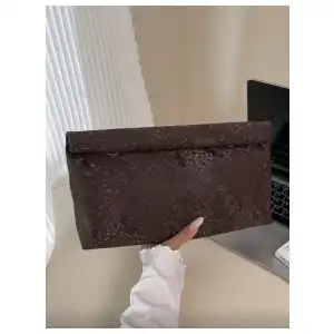 Bolso tipo sobre miniatura 2