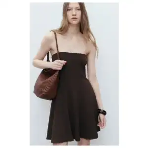 Vestido strapless Mango miniatura 2