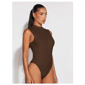 Body espalda abierta miniatura 3