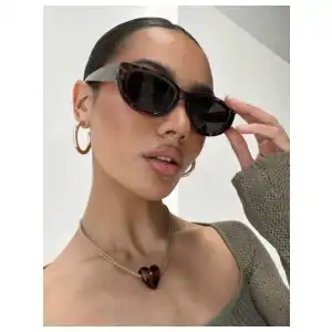 Gafas de sol miniatura 4