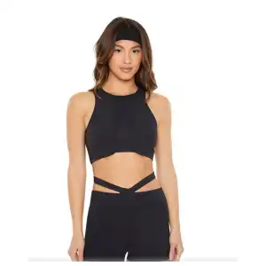 Top deportivo forever con relleno miniatura 2