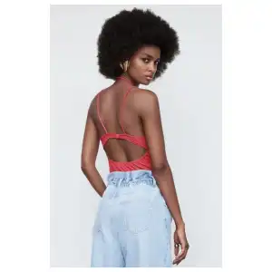 Top al cuello miniatura 2