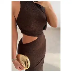 Vestido con textura cut out Zara miniatura 2