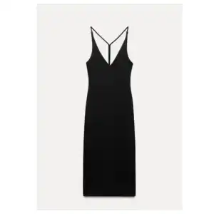 Vestido midi tirantes Zara miniatura 2