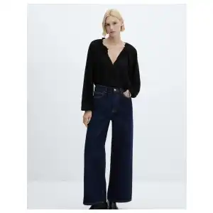 Blusa fluida con mangas miniatura 2