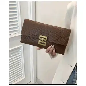 Bolso tipo sobre miniatura 1
