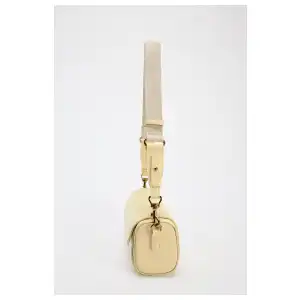 Bolso butter yellow ZARA miniatura 2