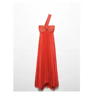 Vestido maxi plisado Mango miniatura 5