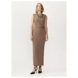 Vestido fruncido con hombreras Lefties miniatura 2